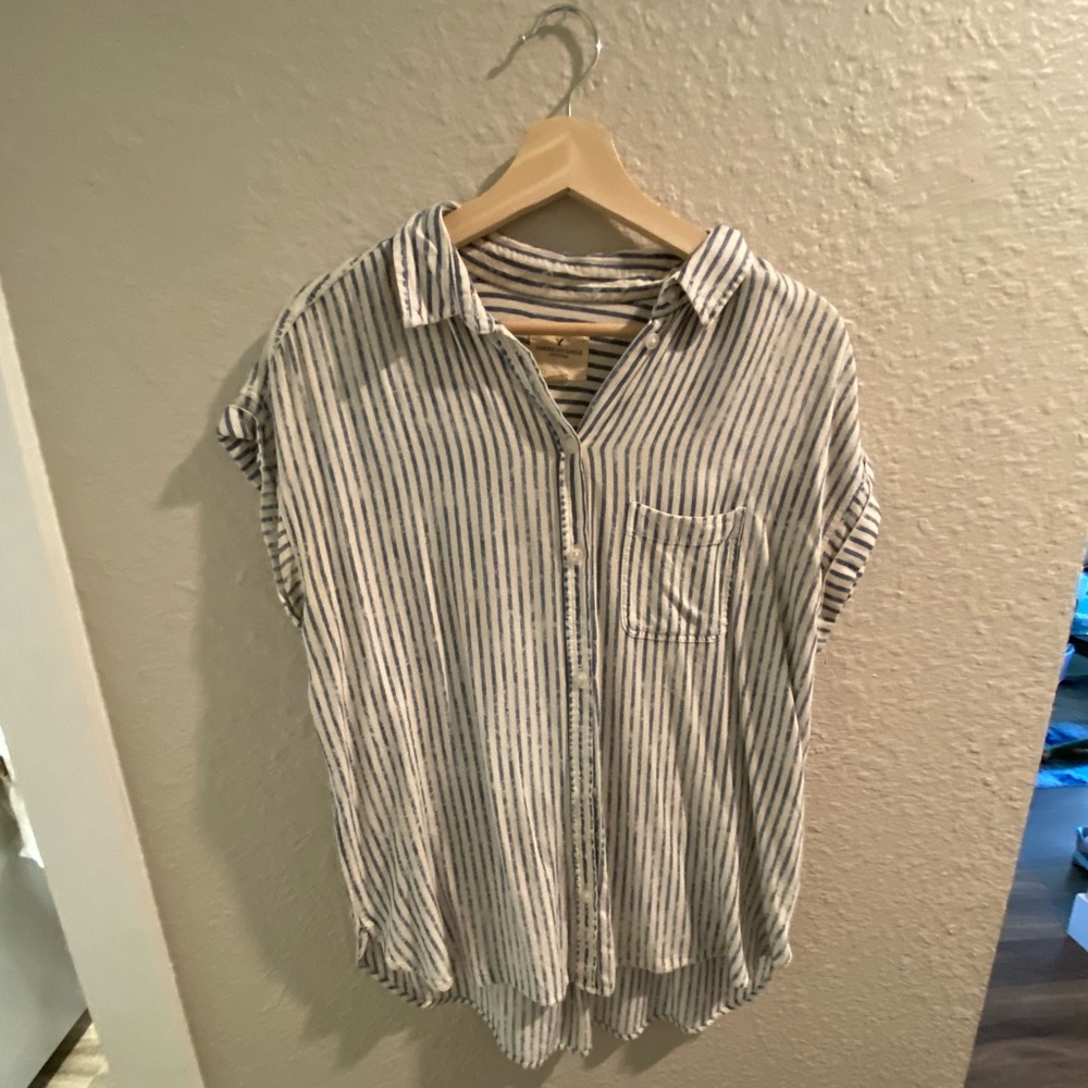 American eagle button down tee